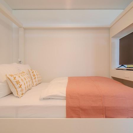Loewe Apartments Am Rheinfall 诺伊豪森 外观 照片