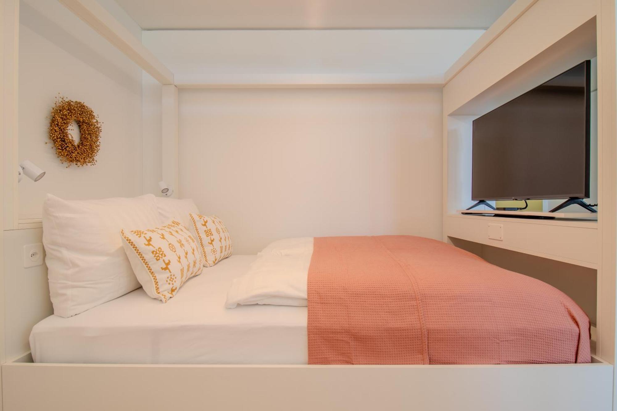 Loewe Apartments Am Rheinfall 诺伊豪森 外观 照片